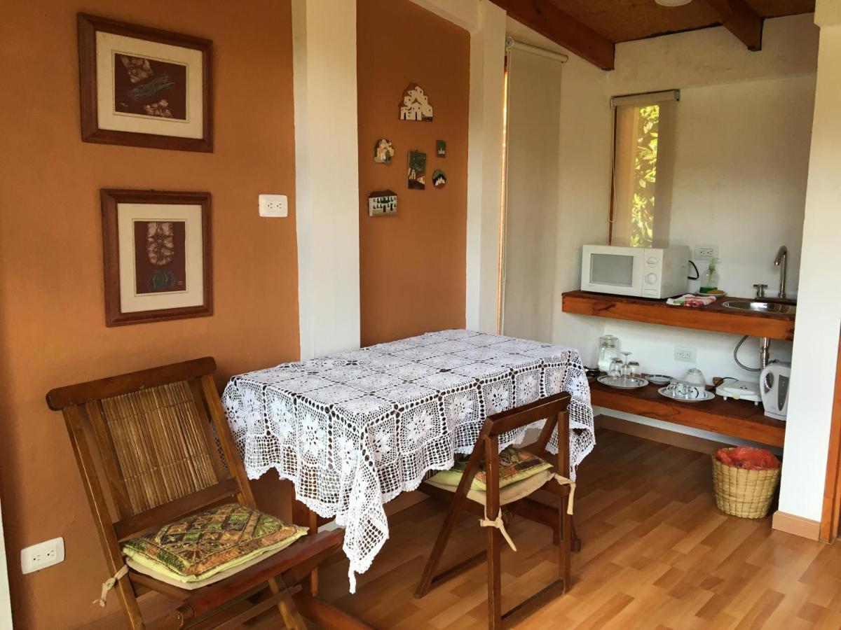Titué Refugio , *
